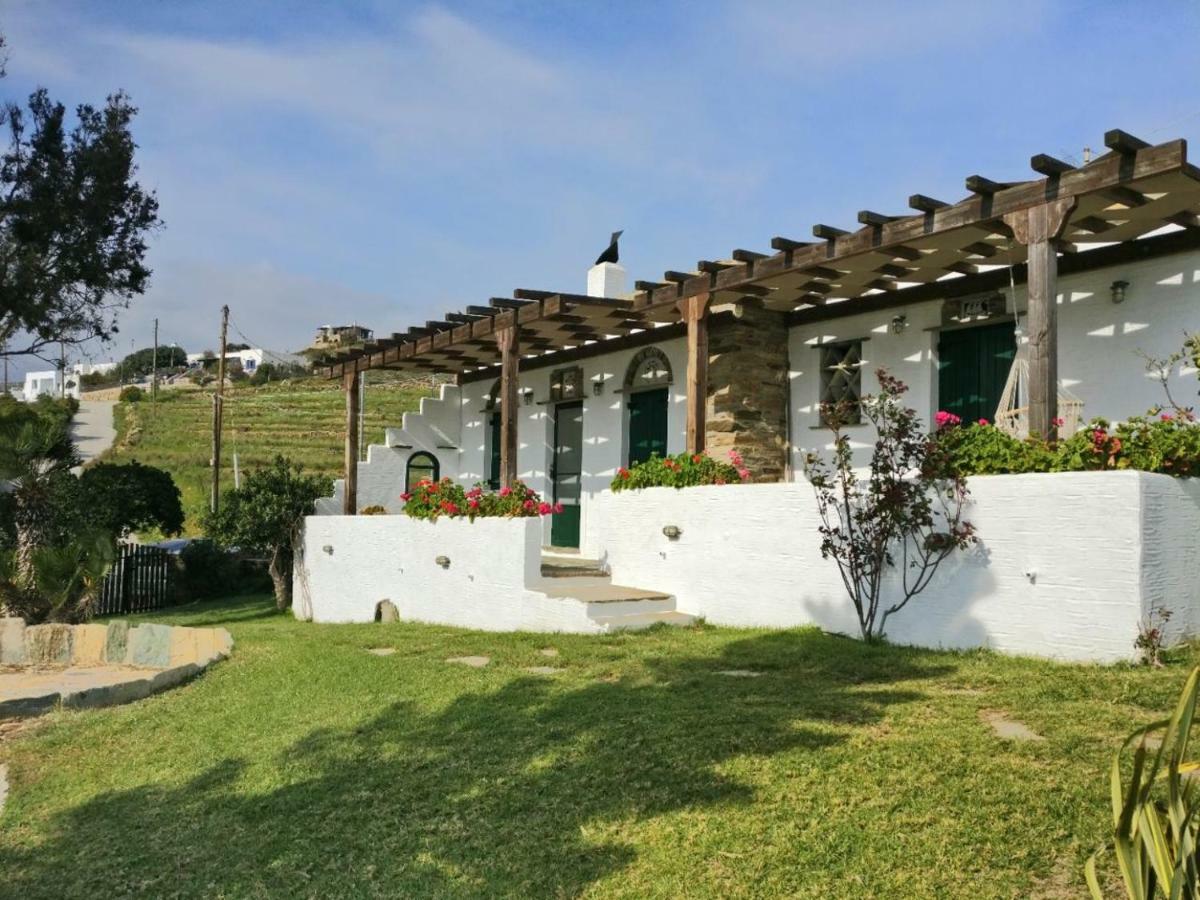 Villa Laggades Relaxing House à Tínos Extérieur photo