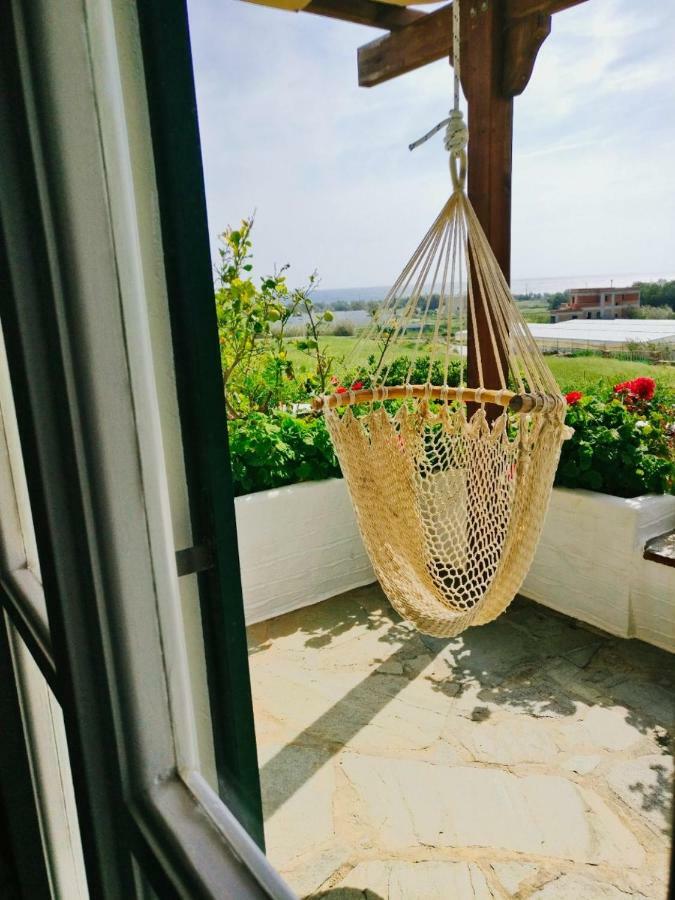Villa Laggades Relaxing House à Tínos Extérieur photo